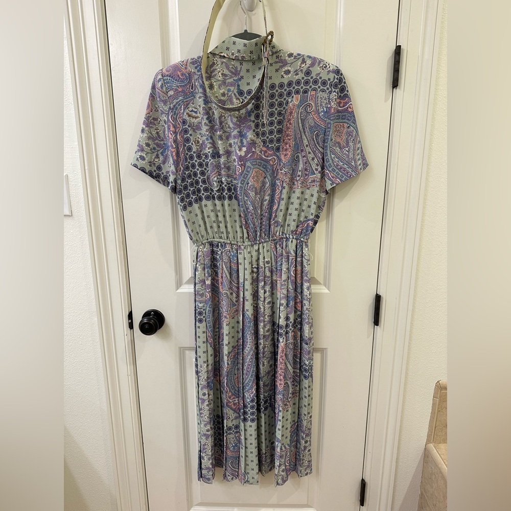 Leslie Fay Patchwork Print Dress Vintage Belted Pleated Skirt Women’s Size 10 - Picture 10 of 12